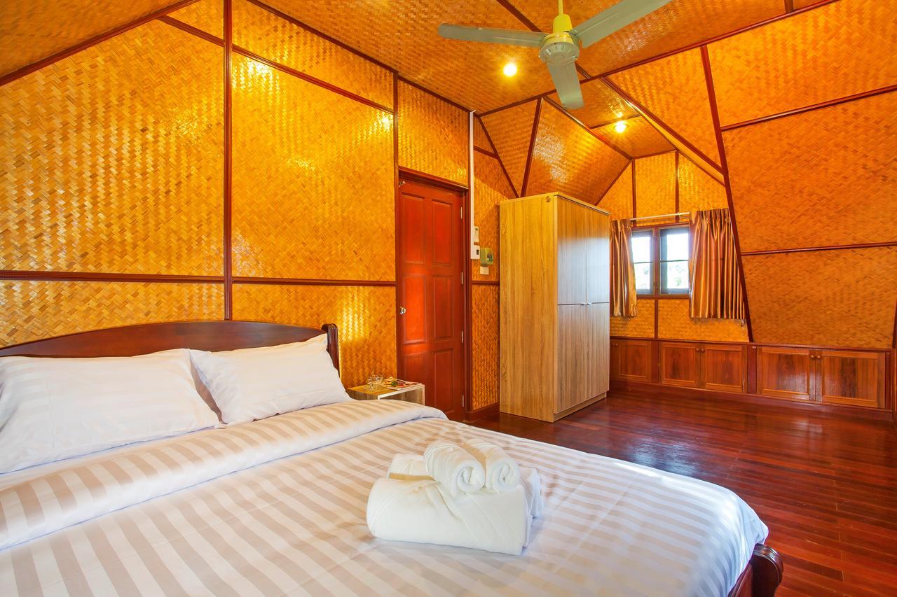 Traditional Thai Villa Nikkie In Tropical Nature, 4Br & Pool, Near Rawai Beach Nai Harn Экстерьер фото